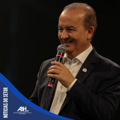 Governador destaca força de Santa Catarina como destino turístico na abertura da Convenção da CVC