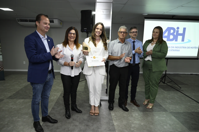 del turismo dia do hoteleiro hotéis sustentáveis abih-sc