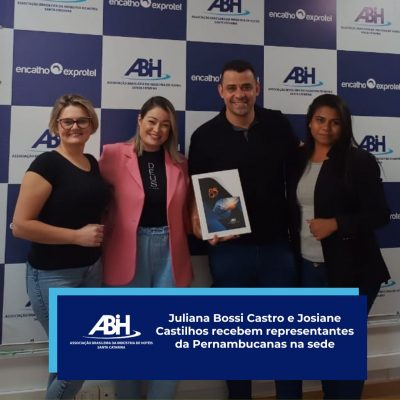 Juliana Bossi Castro e Josiane Castilhos recebem representantes da Pernambucanas na sede