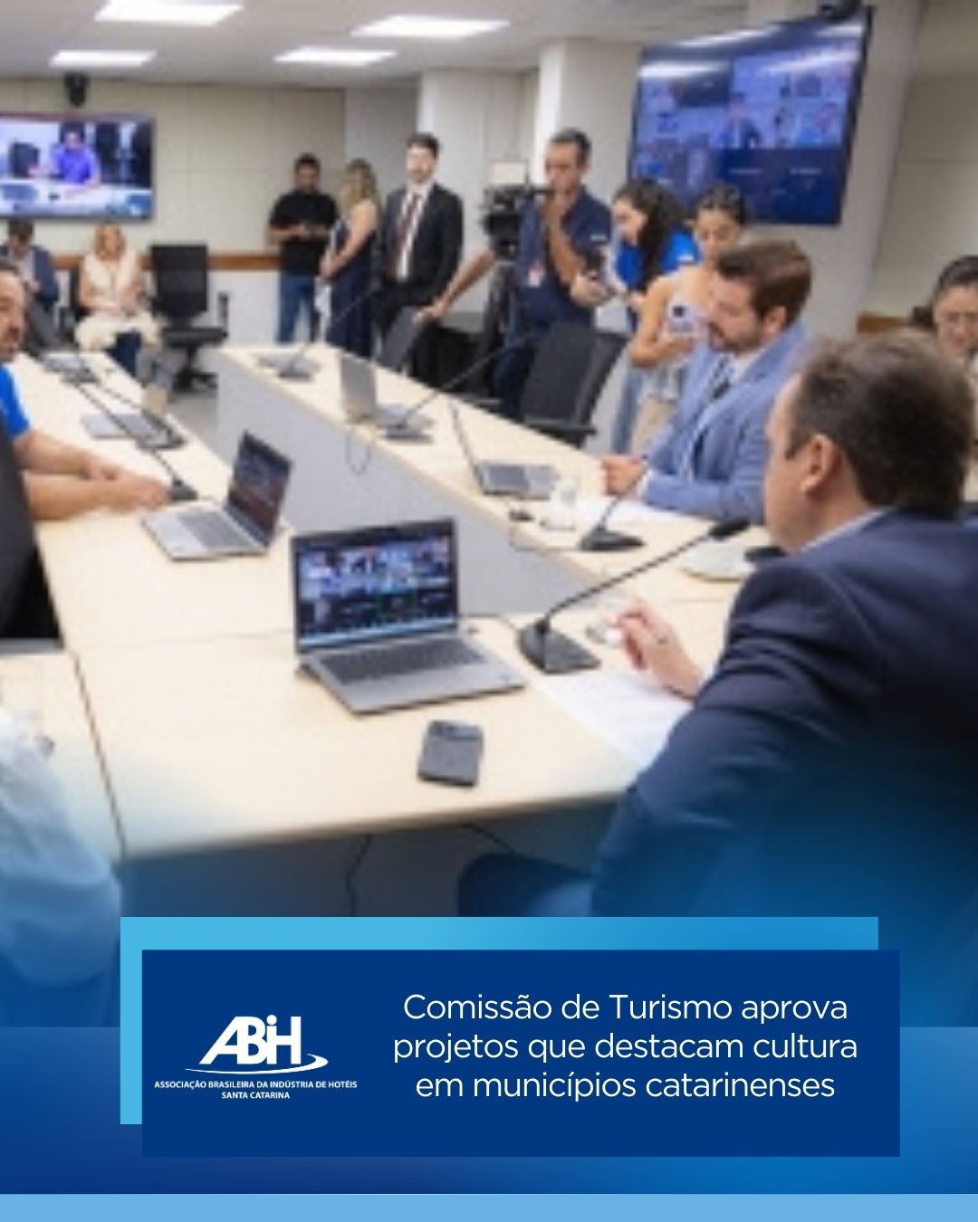 Comissão de Turismo aprova projetos que destacam cultura em municípios catarinenses