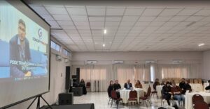 Concept Primer no café de hotel em Fraiburgo